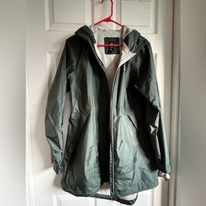 Mountain Hardwear long rain jacket